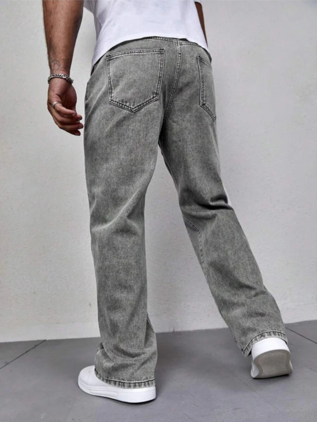 Loose fit mid rise grey jeans